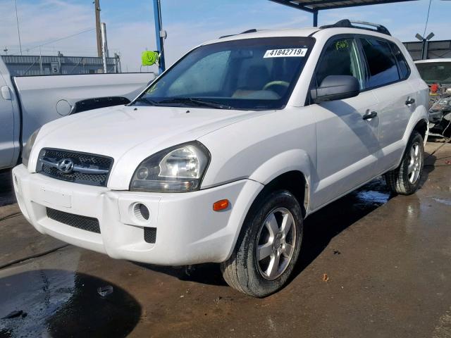 KM8JM12B35U078071 - 2005 HYUNDAI TUCSON GL WHITE photo 2