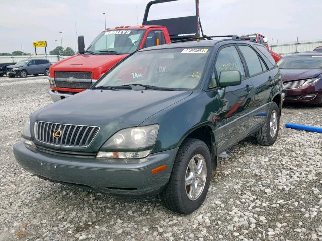 JT6GF10U3Y0046334 - 2000 LEXUS RX 300 GREEN photo 2