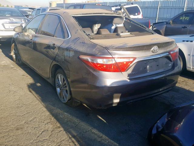 4T1BF1FK3FU924516 - 2015 TOYOTA CAMRY LE GRAY photo 3