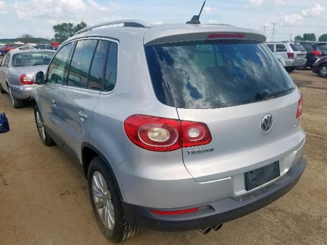 WVGBV75N49W005263 - 2009 VOLKSWAGEN TIGUAN SE SILVER photo 3