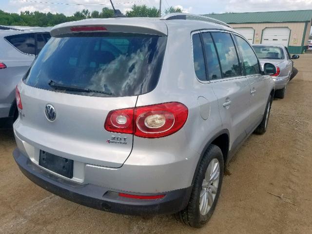 WVGBV75N49W005263 - 2009 VOLKSWAGEN TIGUAN SE SILVER photo 4