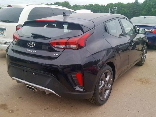 KMHTG6AF6KU016788 - 2019 HYUNDAI VELOSTER B GRAY photo 4