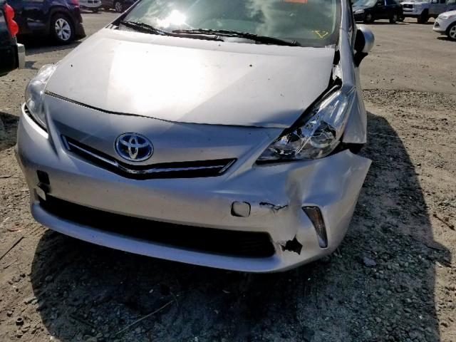 JTDZN3EU7E3301540 - 2014 TOYOTA PRIUS V SILVER photo 9