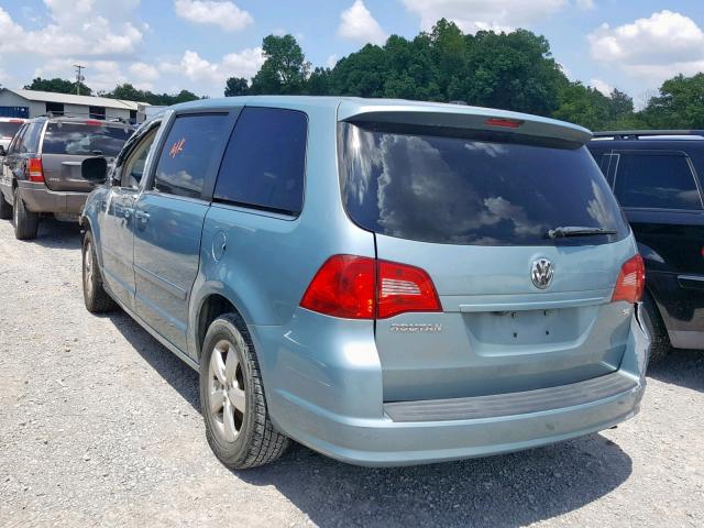 2V4RW3D10AR354088 - 2010 VOLKSWAGEN ROUTAN SE BLUE photo 3