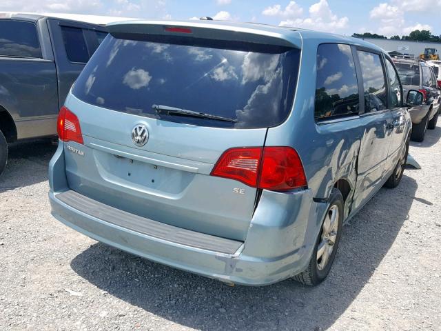 2V4RW3D10AR354088 - 2010 VOLKSWAGEN ROUTAN SE BLUE photo 4