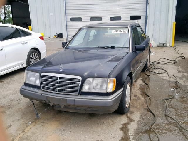 WDBEA32E4RC035633 - 1994 MERCEDES-BENZ E 320 BLACK photo 2