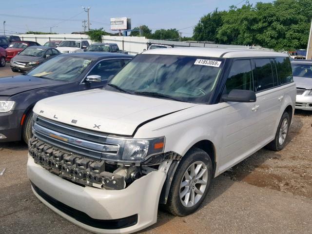 2FMGK5B8XEBD12711 - 2014 FORD FLEX SE WHITE photo 2