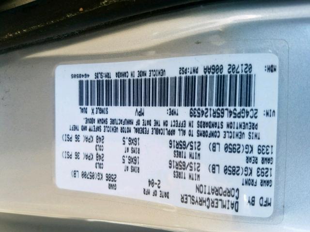 2C4GP54L65R124539 - 2005 CHRYSLER TOWN & COU SILVER photo 10