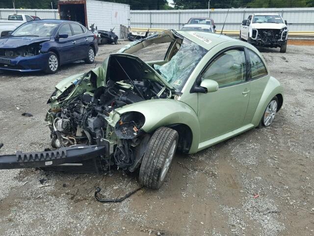 3VWPW31C68M520443 - 2008 VOLKSWAGEN NEW BEETLE 绿色 照片 2