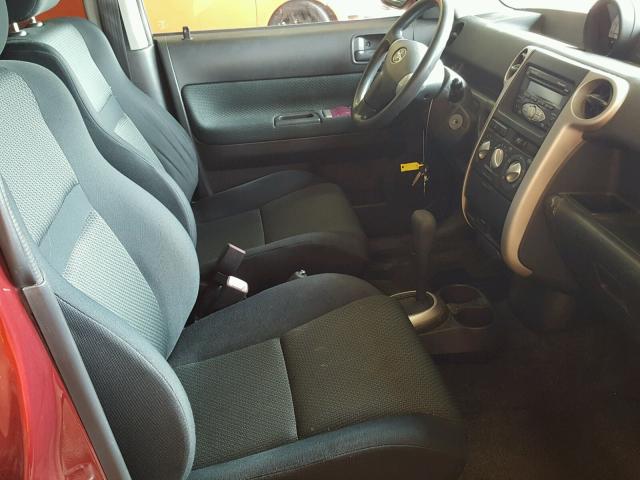 JTLKT324164103063 - 2006 TOYOTA SCION XB PURPLE photo 5