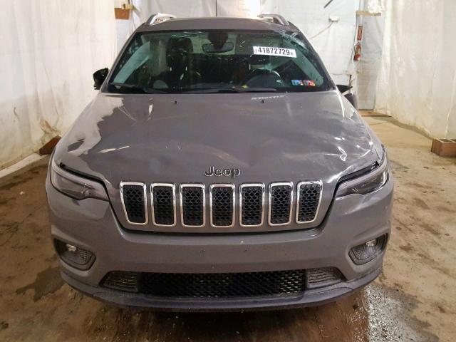 1C4PJMLB2KD364318 - 2019 JEEP CHEROKEE L GRAY photo 9