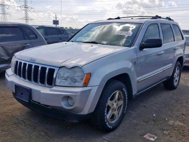 1J8HR58P87C532072 - 2007 JEEP GRAND CHER SILVER photo 2