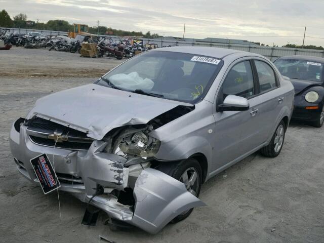 KL1TG56658B251458 - 2008 CHEVROLET AVEO SILVER photo 2