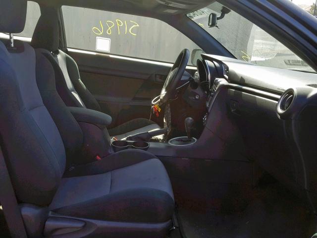 JTKJF5C78E3074404 - 2014 TOYOTA SCION TC ნაცრისფერი ფოტო 5