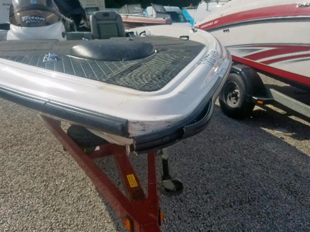 TJZ8P210H506 - 2006 TRIT BOAT W/TRL WHITE photo 10