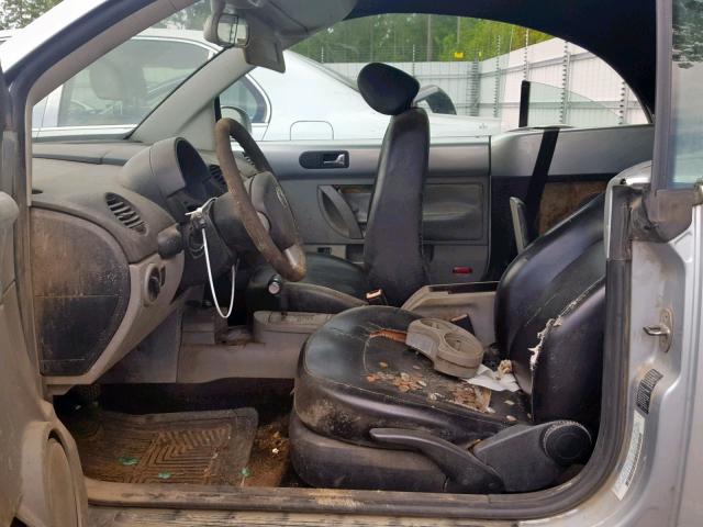 3VWCK21Y03M304161 - 2003 VOLKSWAGEN NEW BEETLE ვერცხლისფერი ფოტო 5