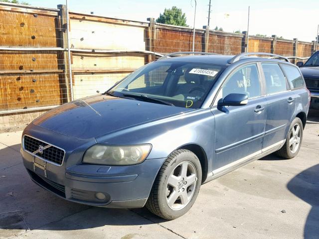 YV1MJ682652066694 - 2005 VOLVO V50 T5 BLUE photo 2