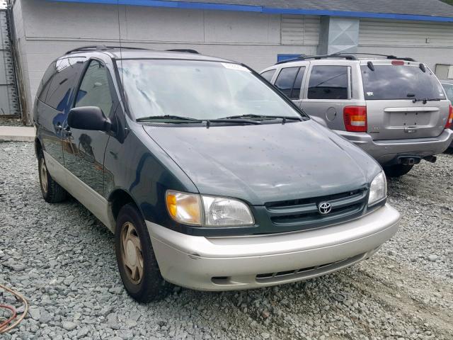 4T3ZF13C8XU165656 - 1999 TOYOTA SIENNA LE GREEN photo 1