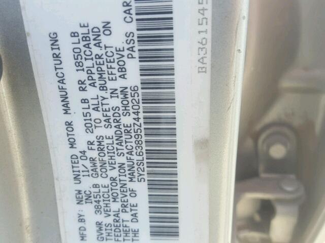 5Y2SL63895Z440256 - 2005 PONTIAC VIBE SILVER photo 10