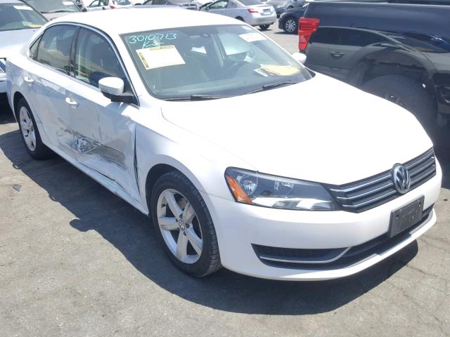 1VWBP7A33DC075881 - 2013 VOLKSWAGEN PASSAT SE WHITE photo 1