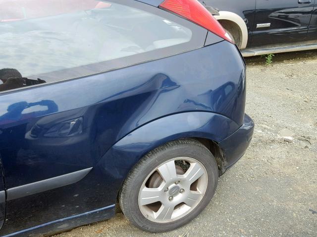 3FAHP31373R138492 - 2003 FORD FOCUS ZX3 BLUE photo 9