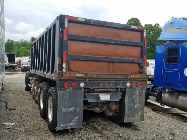 1M2AG11C07M063869 - 2007 MACK 700 CV700 BROWN photo 3