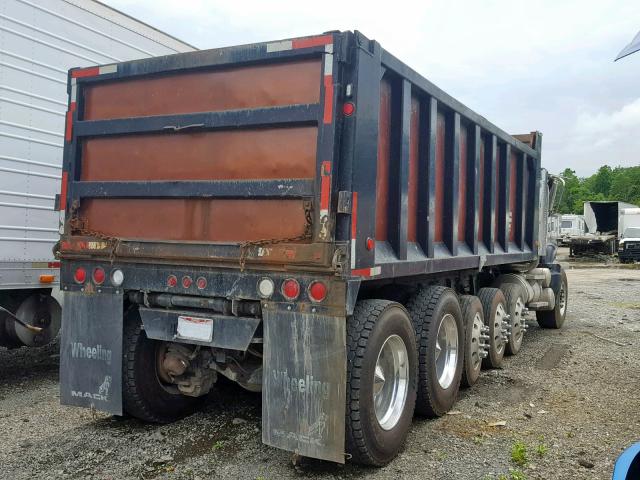 1M2AG11C07M063869 - 2007 MACK 700 CV700 BROWN photo 4