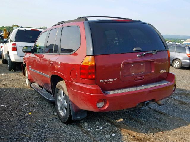 1GKDT13S662242904 - 2006 GMC ENVOY RED photo 3