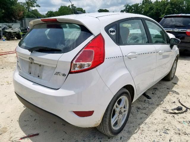 3FADP4EJ4HM169426 - 2017 FORD FIESTA SE WHITE photo 4