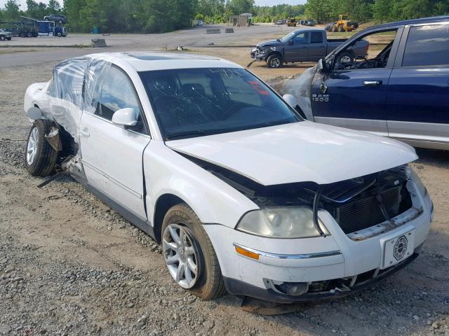 WVWPE63B54P326731 - 2004 VOLKSWAGEN PASSAT GLS WHITE photo 1