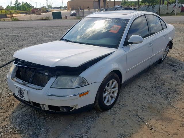 WVWPE63B54P326731 - 2004 VOLKSWAGEN PASSAT GLS WHITE photo 2