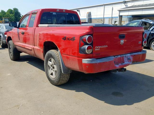 1D7HW42N85S128117 - 2005 DODGE DAKOTA SLT RED photo 3