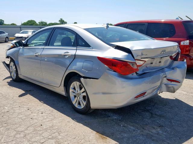 5NPEB4AC7BH047399 - 2011 HYUNDAI SONATA GLS SILVER photo 3