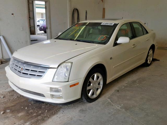 1G6DC67A150177614 - 2005 CADILLAC STS WHITE photo 2