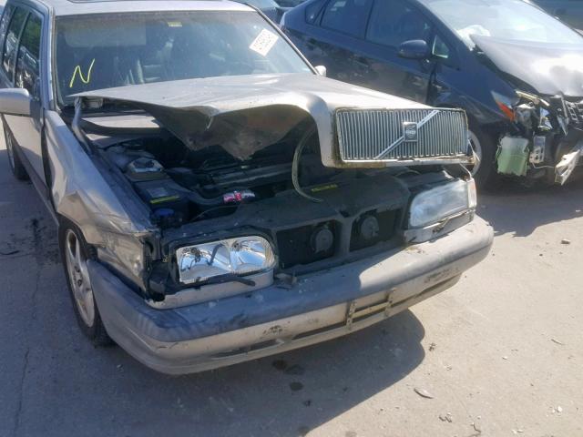 YV1LW5728V2322360 - 1997 VOLVO 850 T5 SILVER photo 9