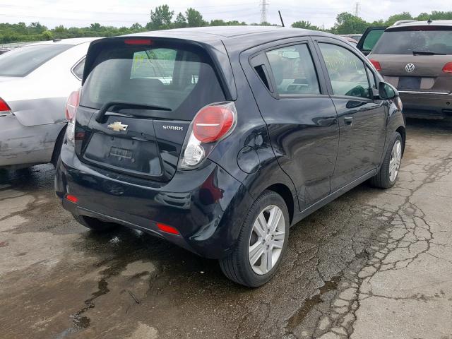 KL8CB6S99EC528866 - 2014 CHEVROLET SPARK LS BLACK photo 4