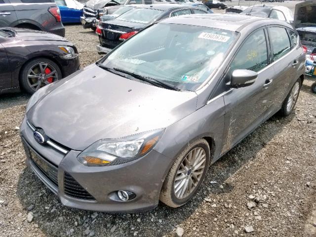 1FADP3N25EL353161 - 2014 FORD FOCUS TITA GRAY photo 2