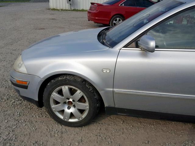 WVWWH63B52E370241 - 2002 VOLKSWAGEN PASSAT GLX 银色 照片 9