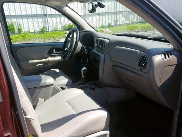 1GNDT13S062322170 - 2006 CHEVROLET TRAILBLAZE MAROON photo 5