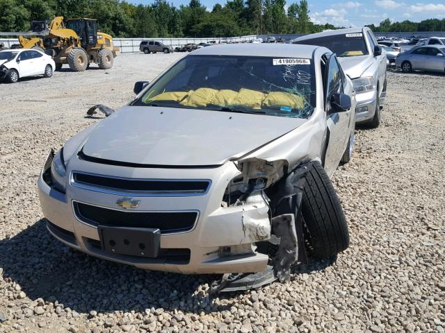 1G1ZA5E04AF289899 - 2010 CHEVROLET MALIBU LS 金色 照片 2