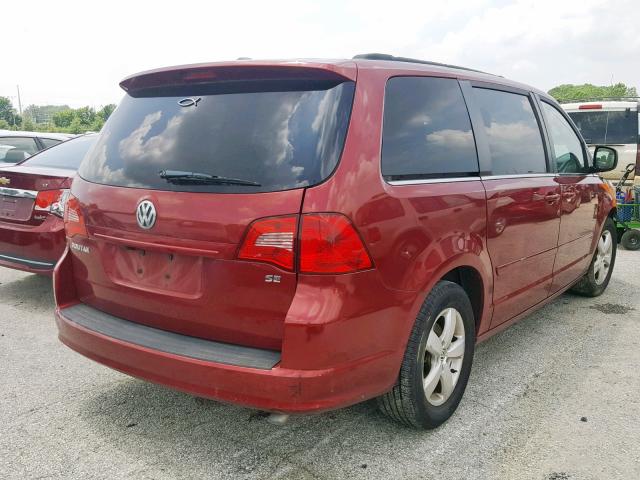 2V4RW3DG5BR670835 - 2011 VOLKSWAGEN ROUTAN SE MAROON photo 4