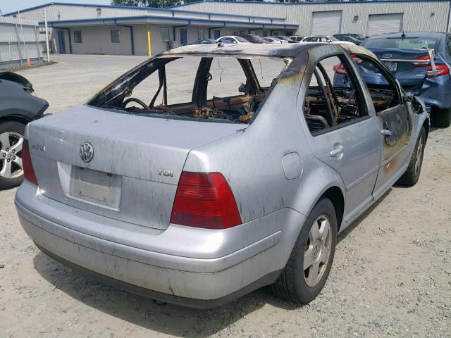 3VWSP69M22M074207 - 2002 VOLKSWAGEN JETTA GLS SILVER photo 4