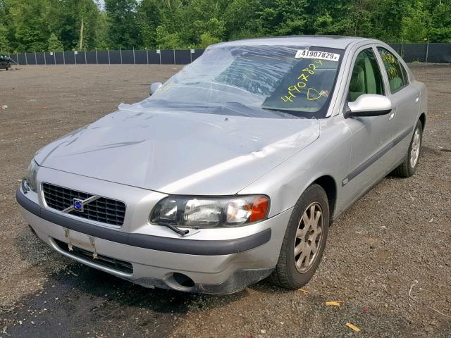 YV1RS61R812017839 - 2001 VOLVO S60 SILVER photo 2