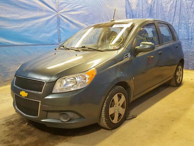 KL1TD6DE9AB005964 - 2010 CHEVROLET AVEO LS BLUE photo 2