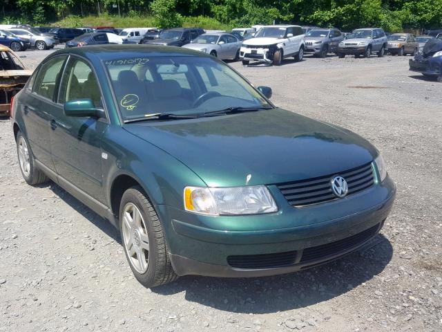 WVWBH63B21P029767 - 2001 VOLKSWAGEN PASSAT GLX GREEN photo 1