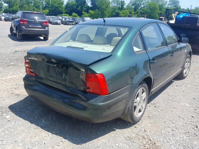 WVWBH63B21P029767 - 2001 VOLKSWAGEN PASSAT GLX GREEN photo 4