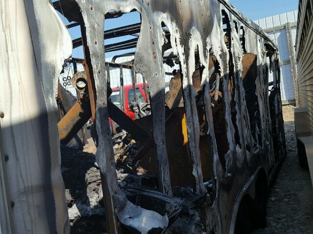 1UK500J20Y1030851 - 2000 INTERNATIONAL ALL MODELS თეთრი ფოტო 10