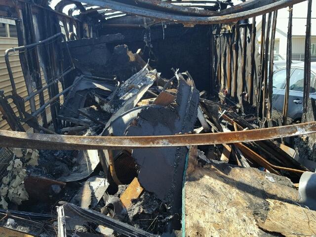 1UK500J20Y1030851 - 2000 INTERNATIONAL ALL MODELS თეთრი ფოტო 5