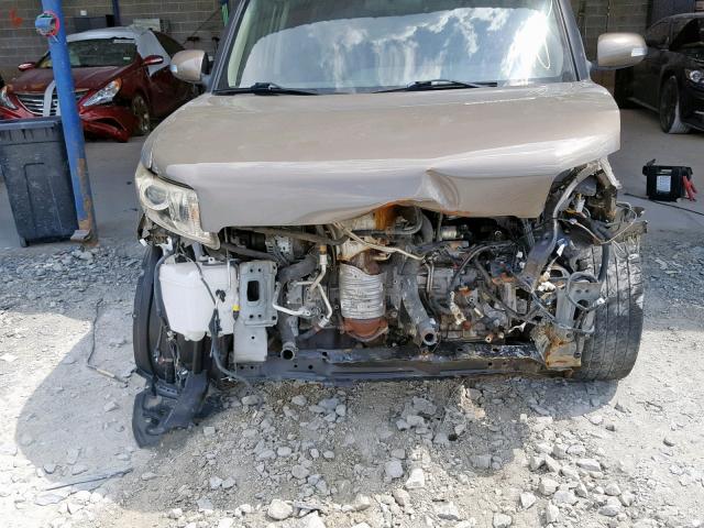 JTLZE4FE3B1119357 - 2011 TOYOTA SCION XB 棕色 照片 9