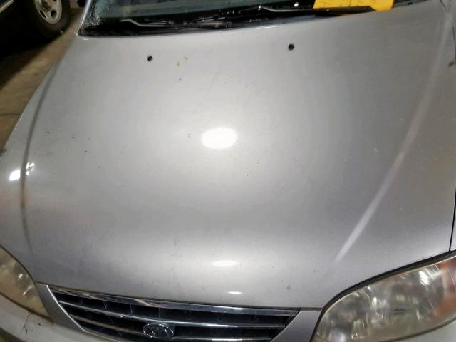 KNAFB121435286861 - 2003 KIA SPECTRA BA SILVER photo 7